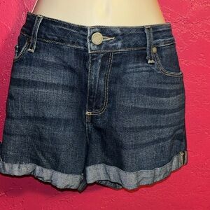 Paige Jimmy Jimmy shorts. Sz 28.